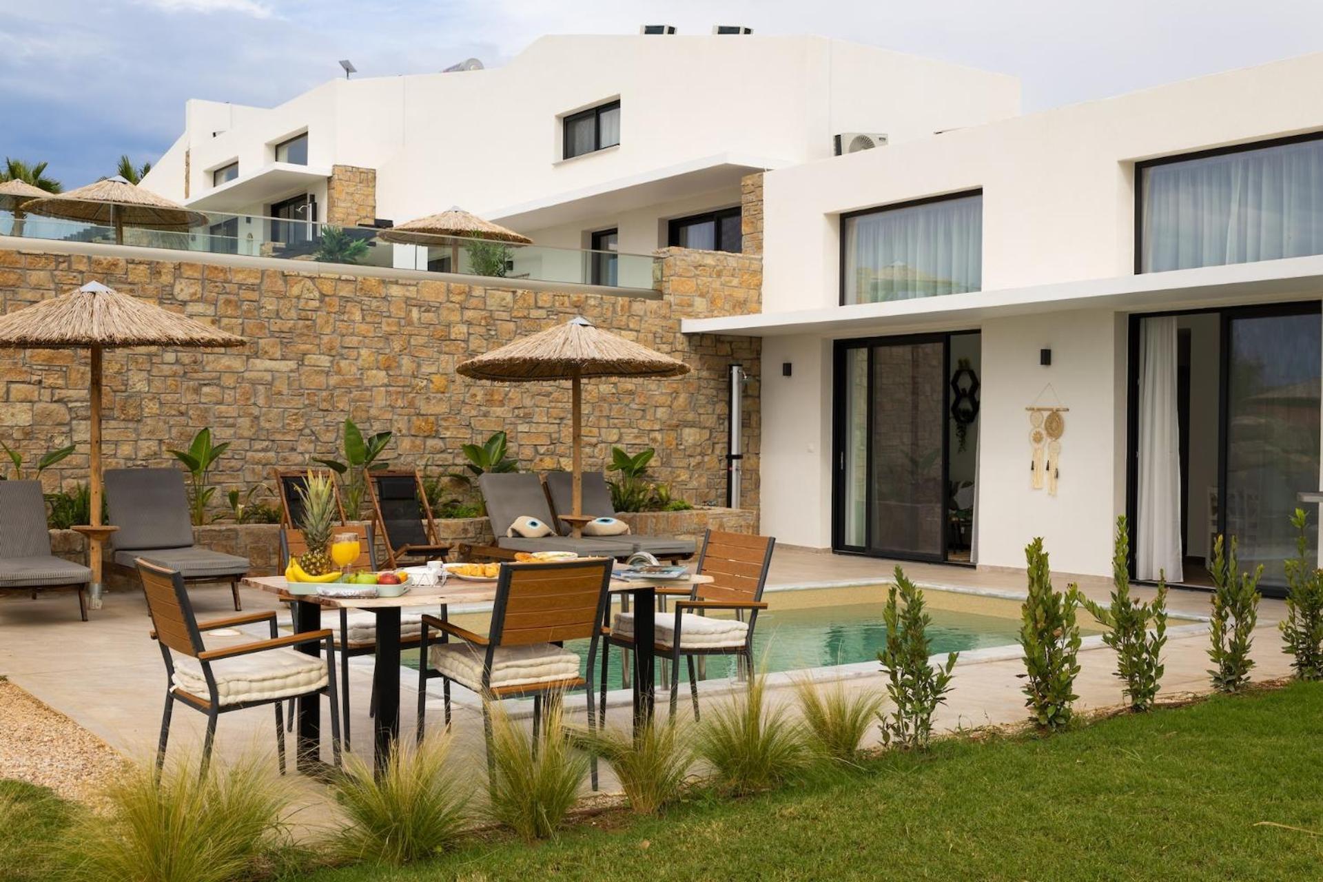 Flamingo View Suites & Villas Nea Poteidaia Exterior foto