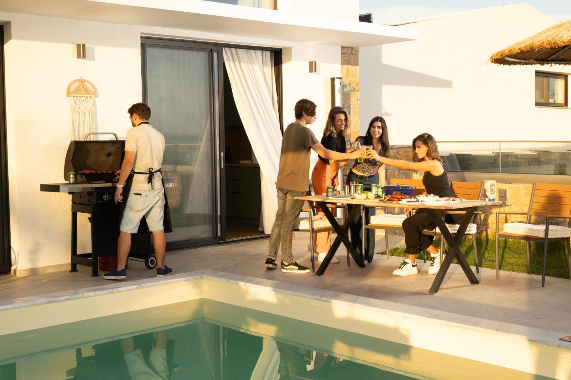 Flamingo View Suites & Villas Nea Poteidaia Exterior foto